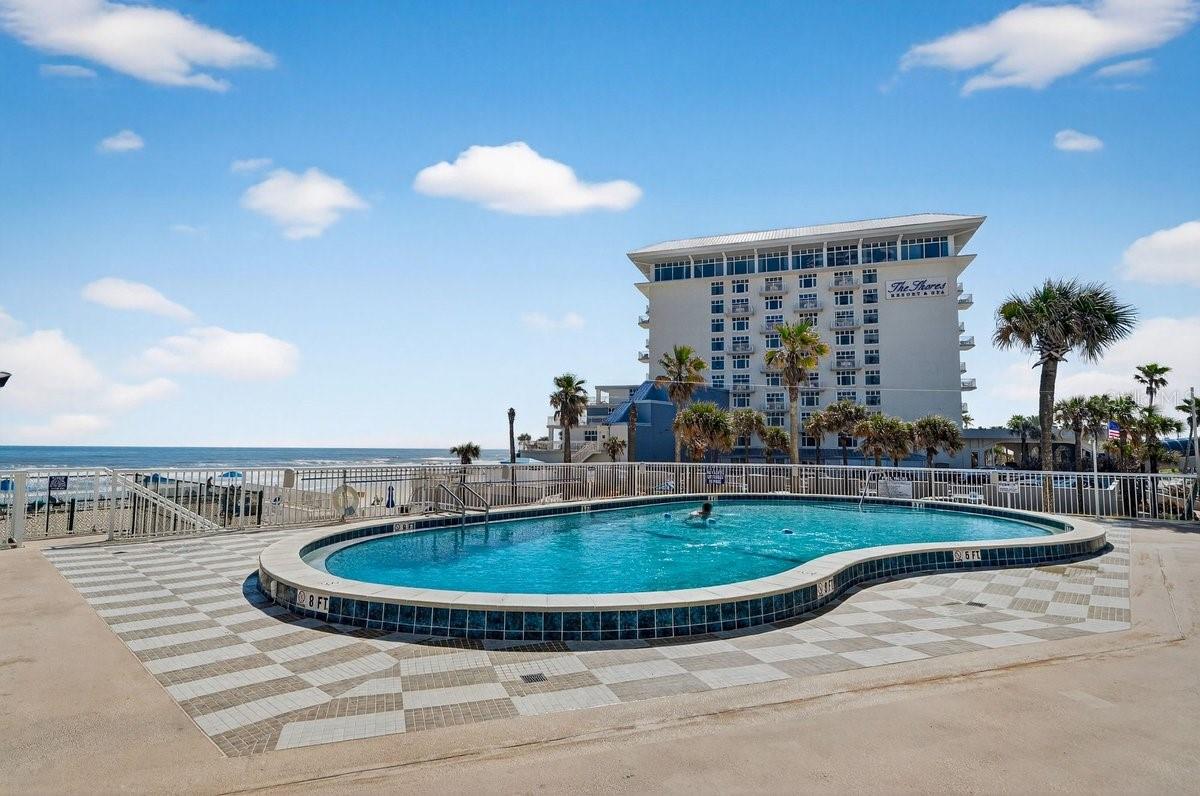 PECK PLAZA - Residential