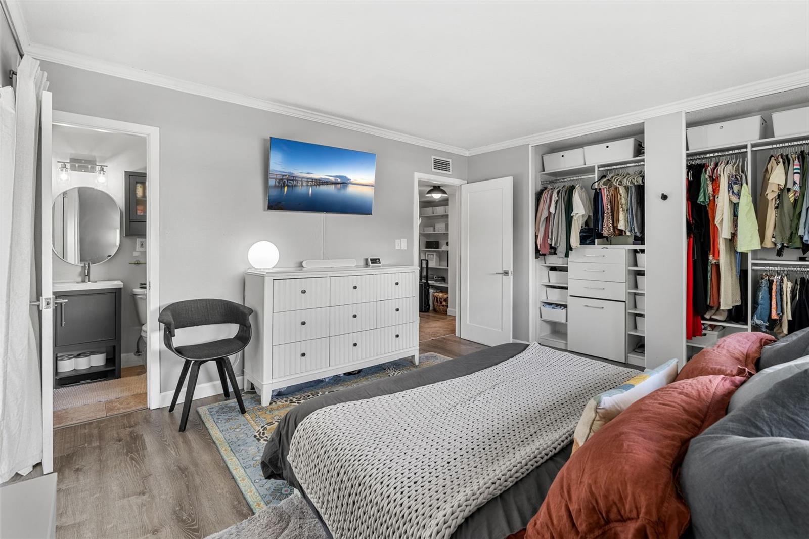 MAITLAND HARBOUR APTS - Residential