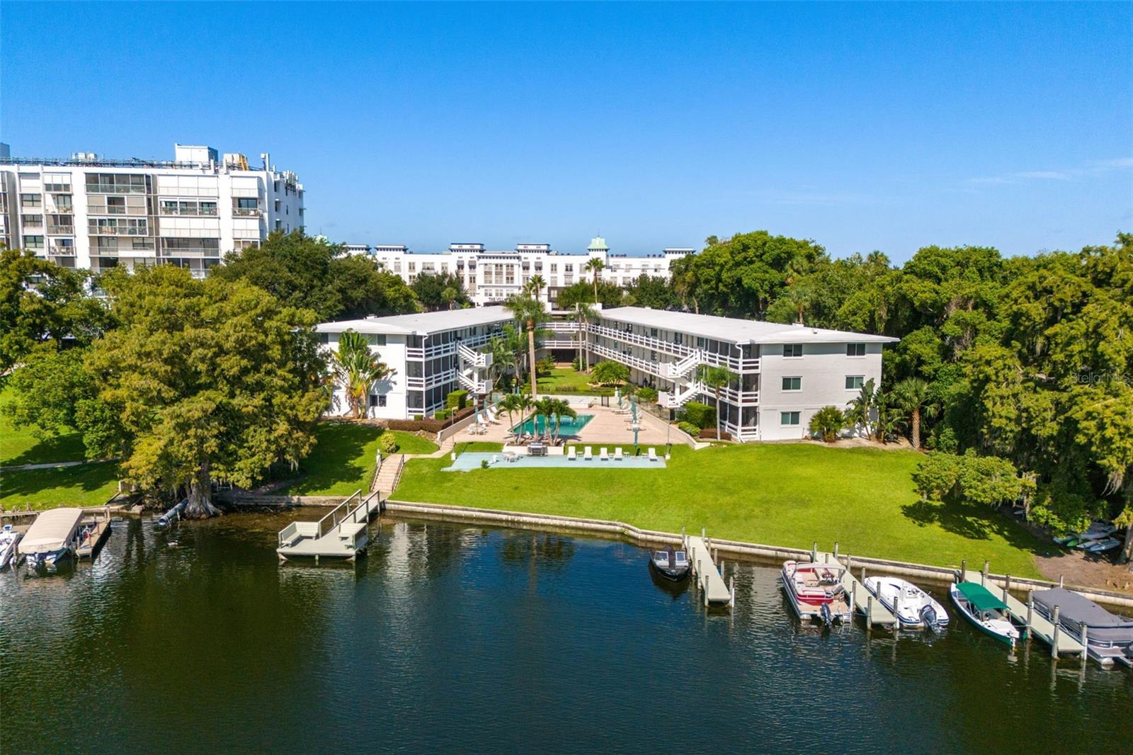 MAITLAND HARBOUR APTS - Residential