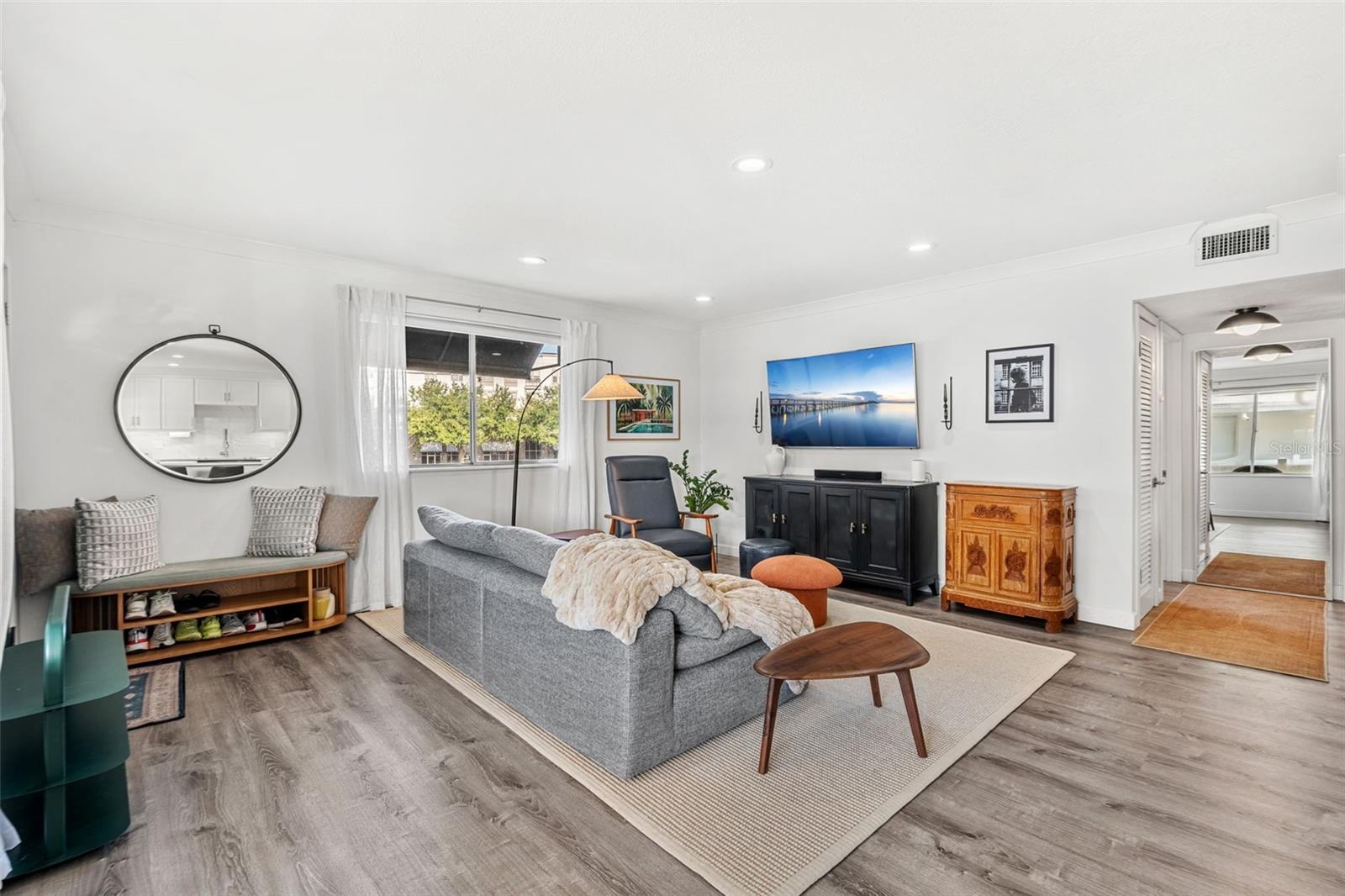 MAITLAND HARBOUR APTS - Residential