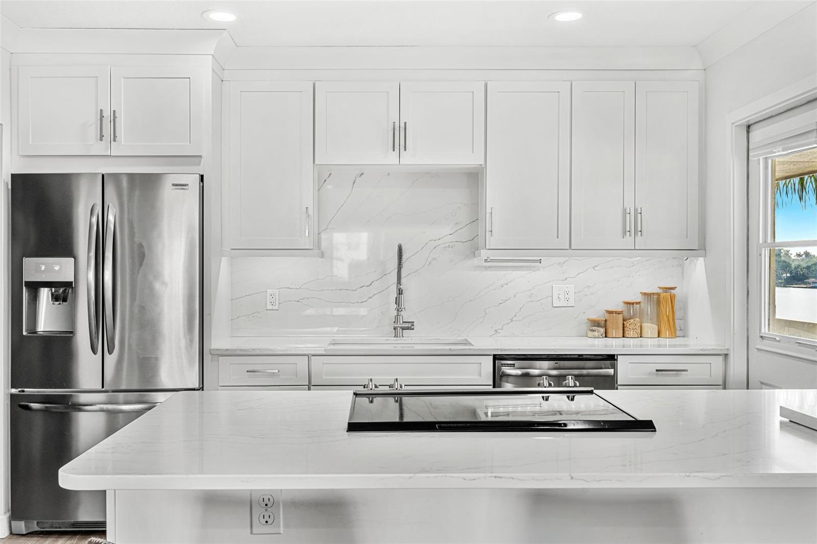 MAITLAND HARBOUR APTS - Residential