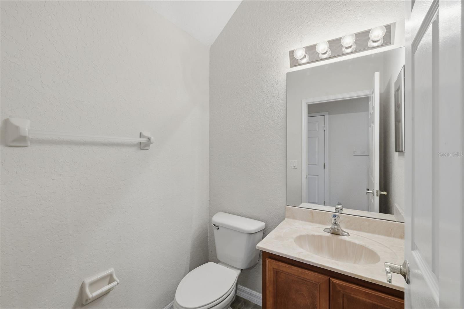 SEVEN OAKS - Residential