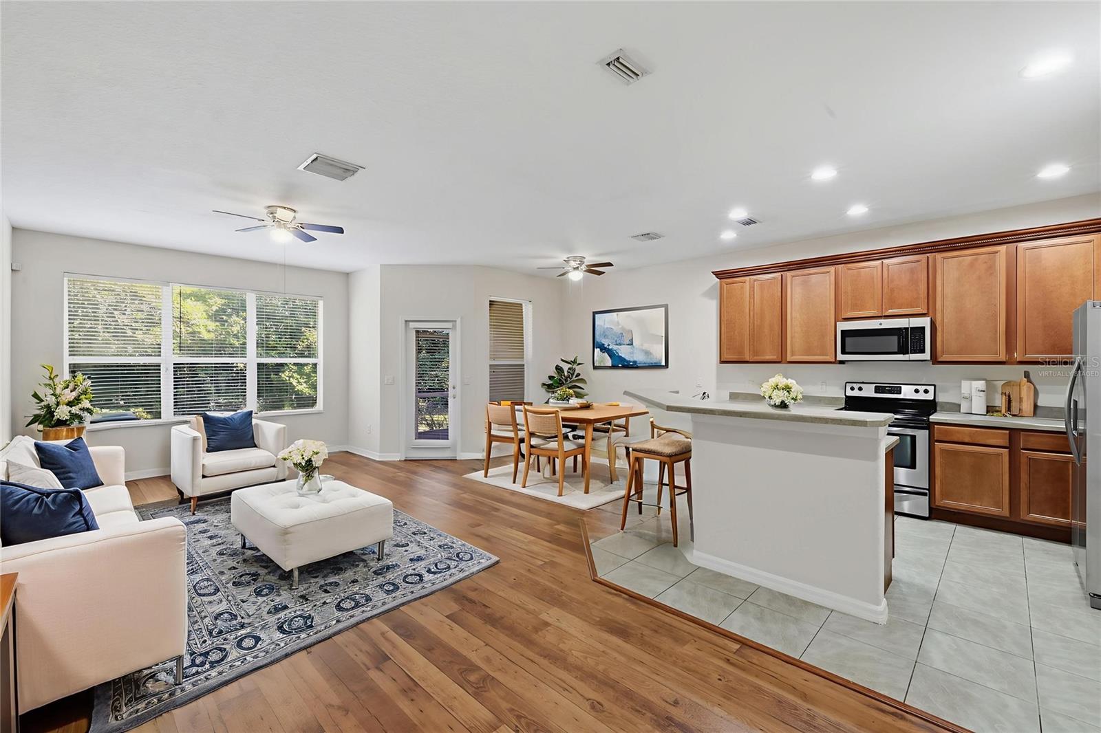 SEVEN OAKS - Residential