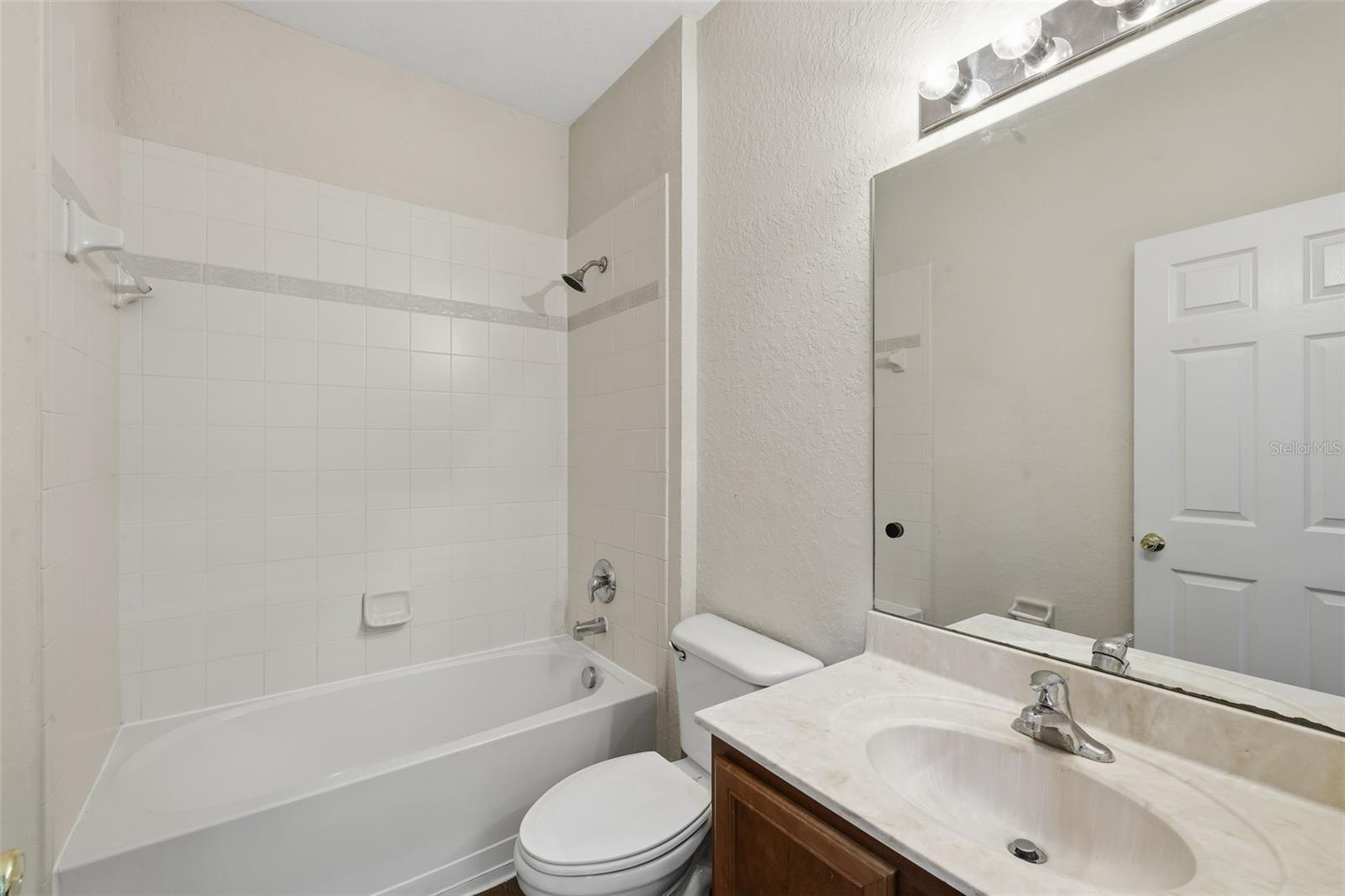 SEVEN OAKS - Residential