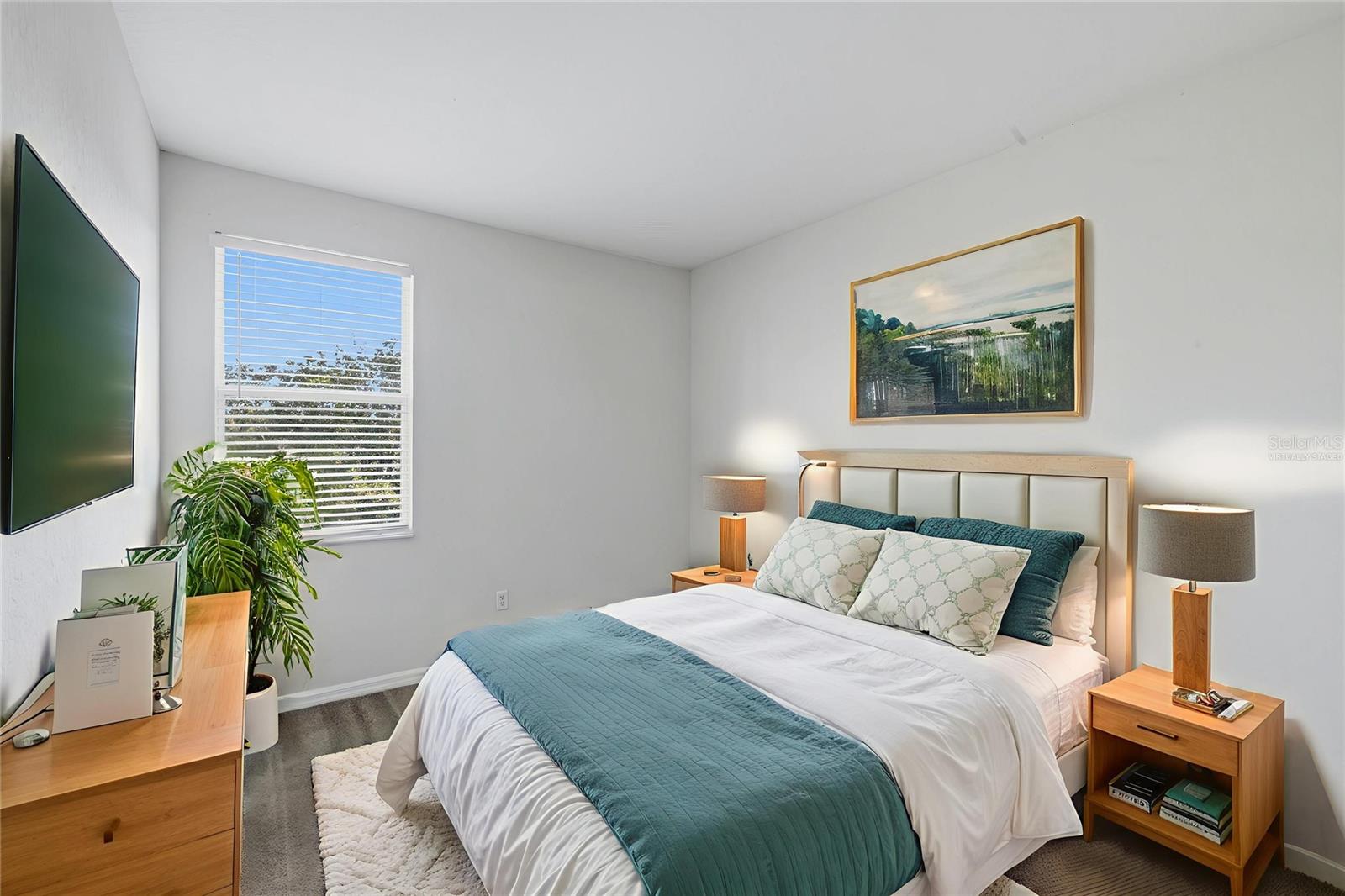 SEVEN OAKS - Residential