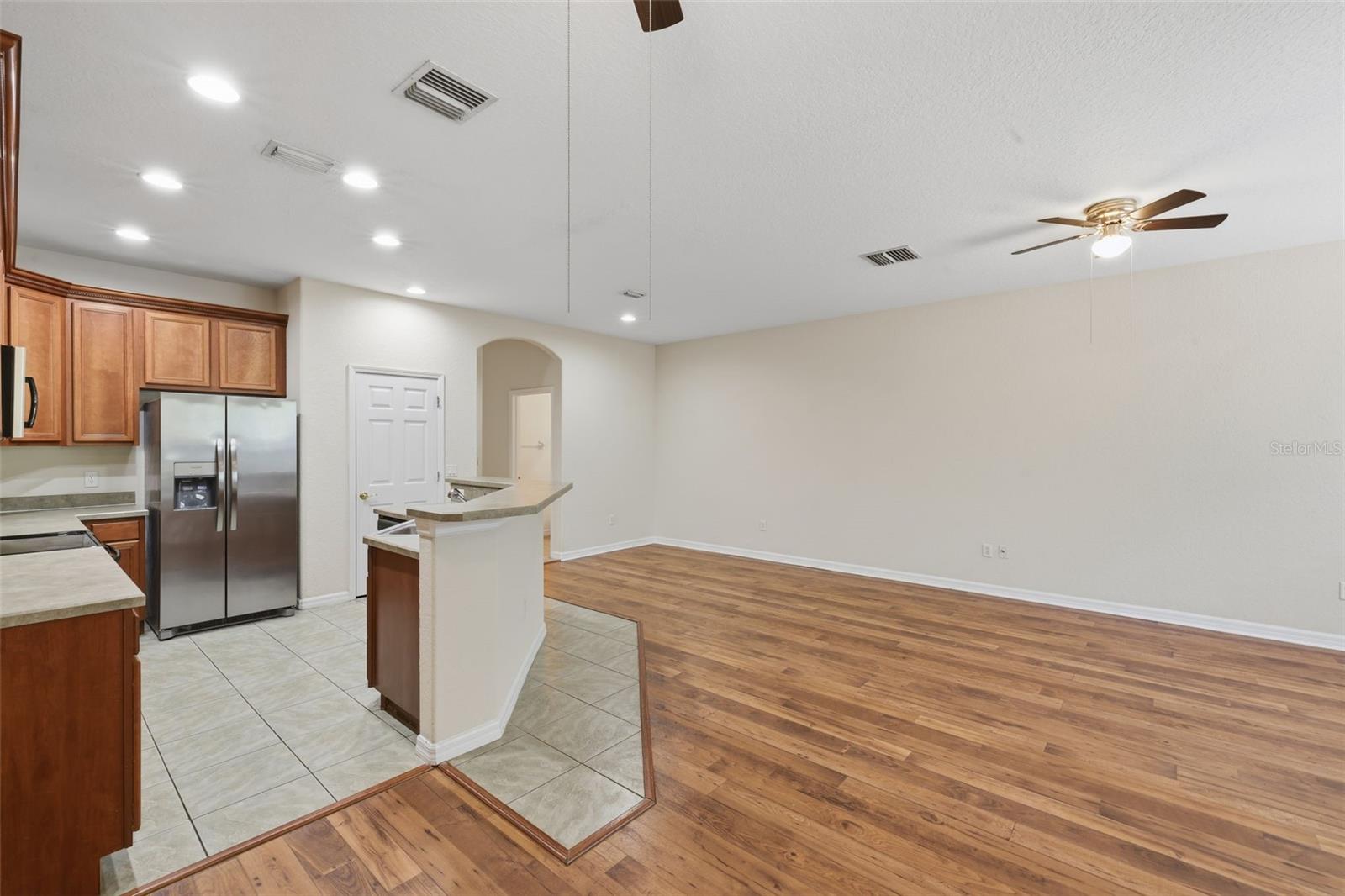 SEVEN OAKS - Residential