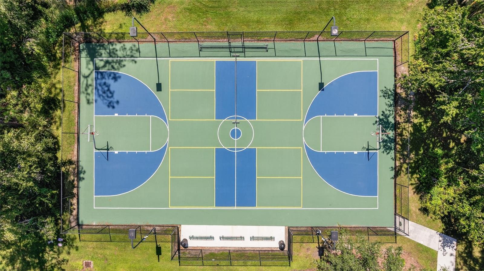 SEVEN OAKS - Residential