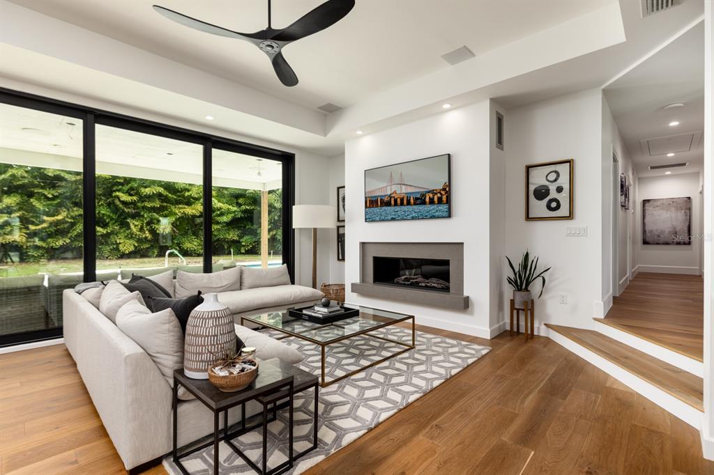 DAVIS ISLANDS REP OF PT O - Residential