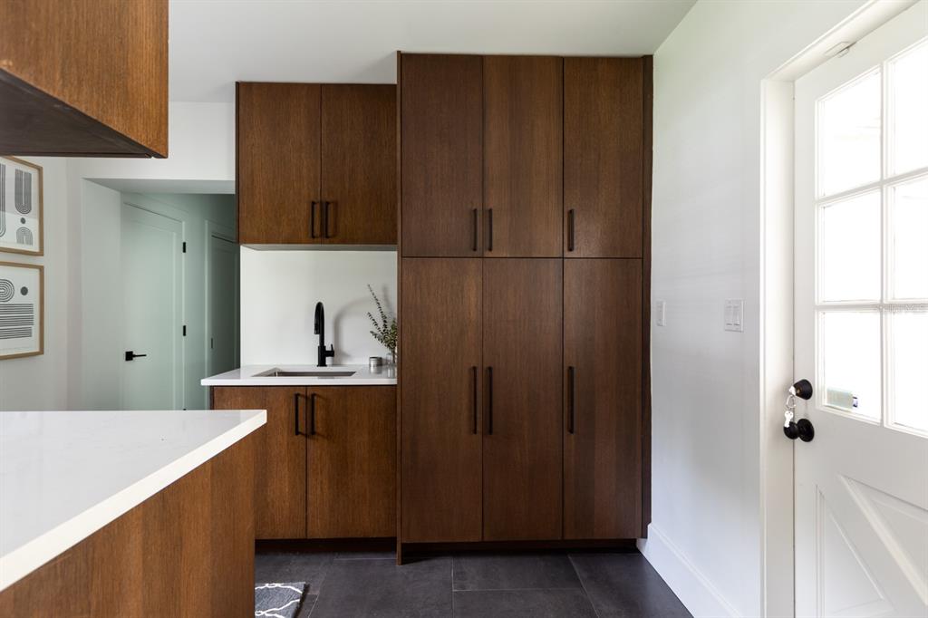 DAVIS ISLANDS REP OF PT O - Residential