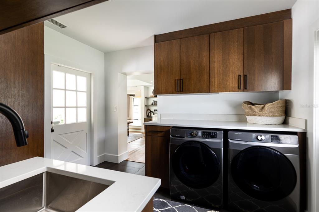 DAVIS ISLANDS REP OF PT O - Residential