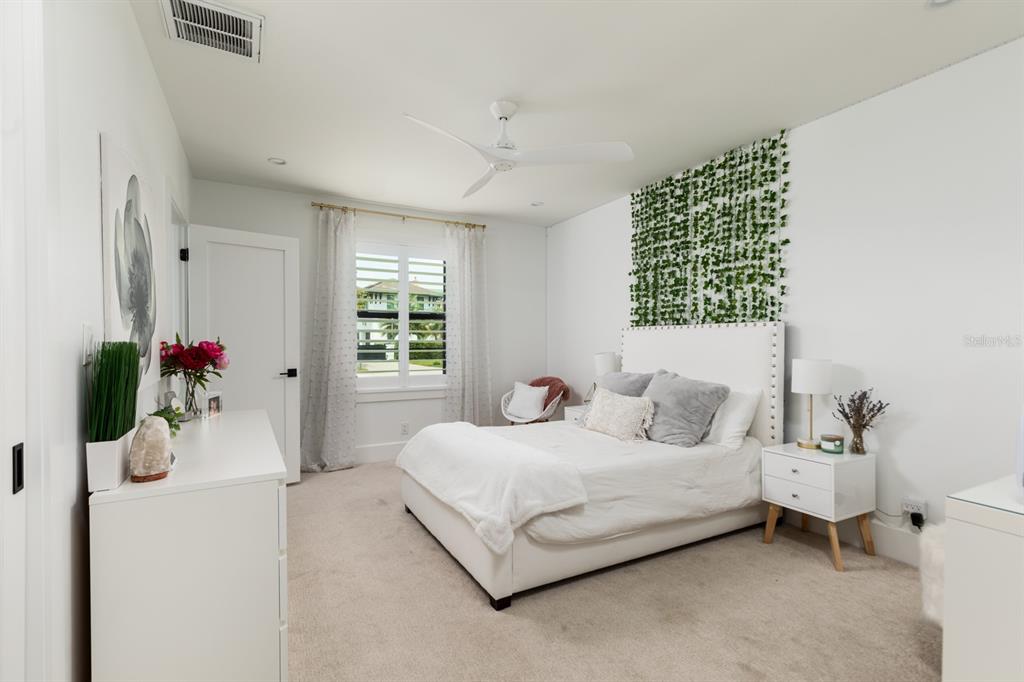 DAVIS ISLANDS REP OF PT O - Residential