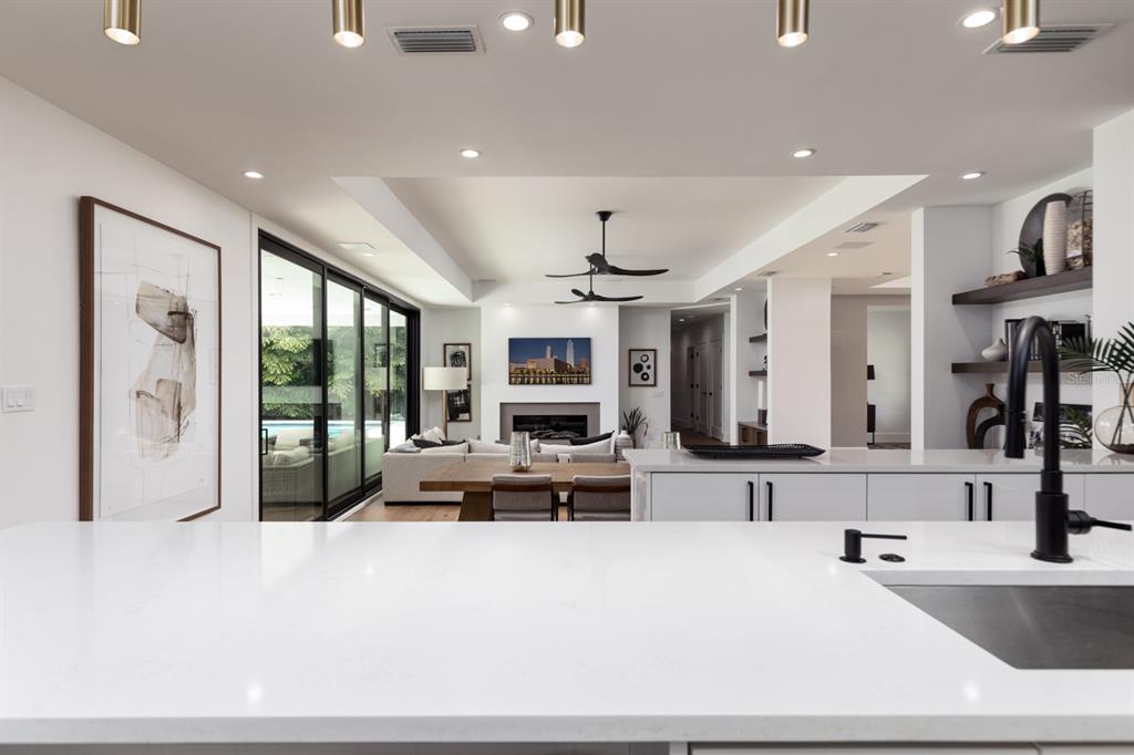 DAVIS ISLANDS REP OF PT O - Residential