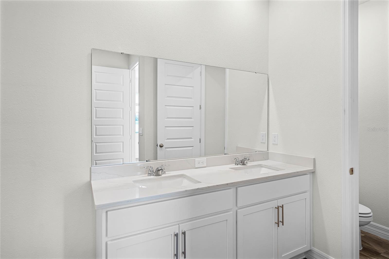 LAKES OF MOUNT DORA - Residential