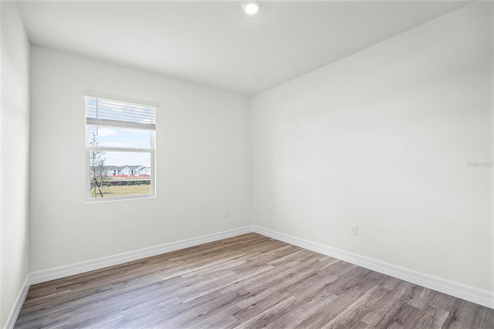 LAKES OF MOUNT DORA - Residential