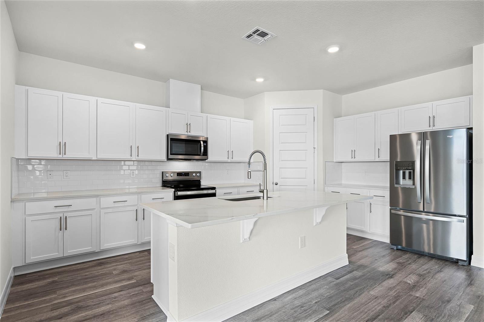 LAKES OF MOUNT DORA - Residential