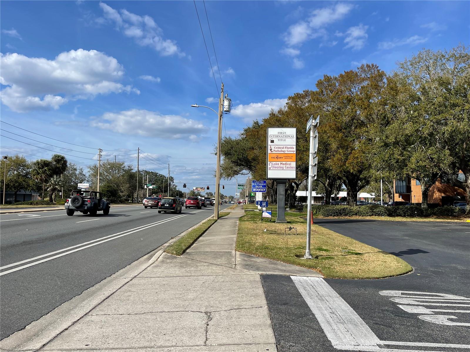 ACREAGE - Commercial Lease