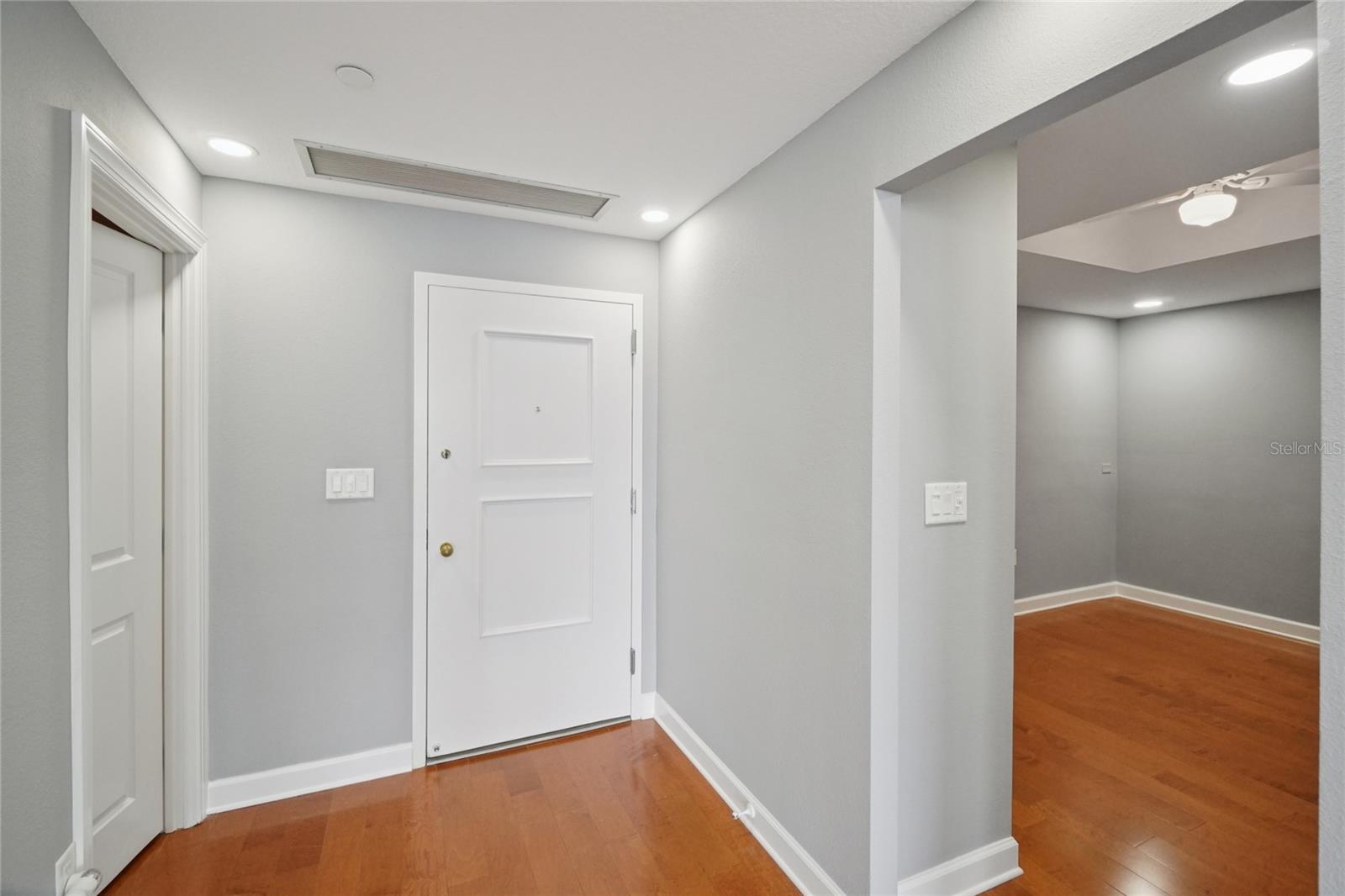 1 BEACH DRIVE SE 2305