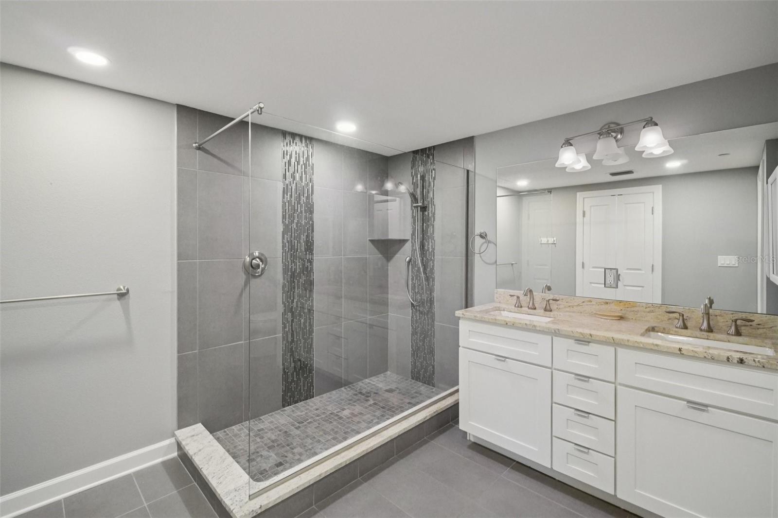 BAYFRONT TOWER CONDO - Residential