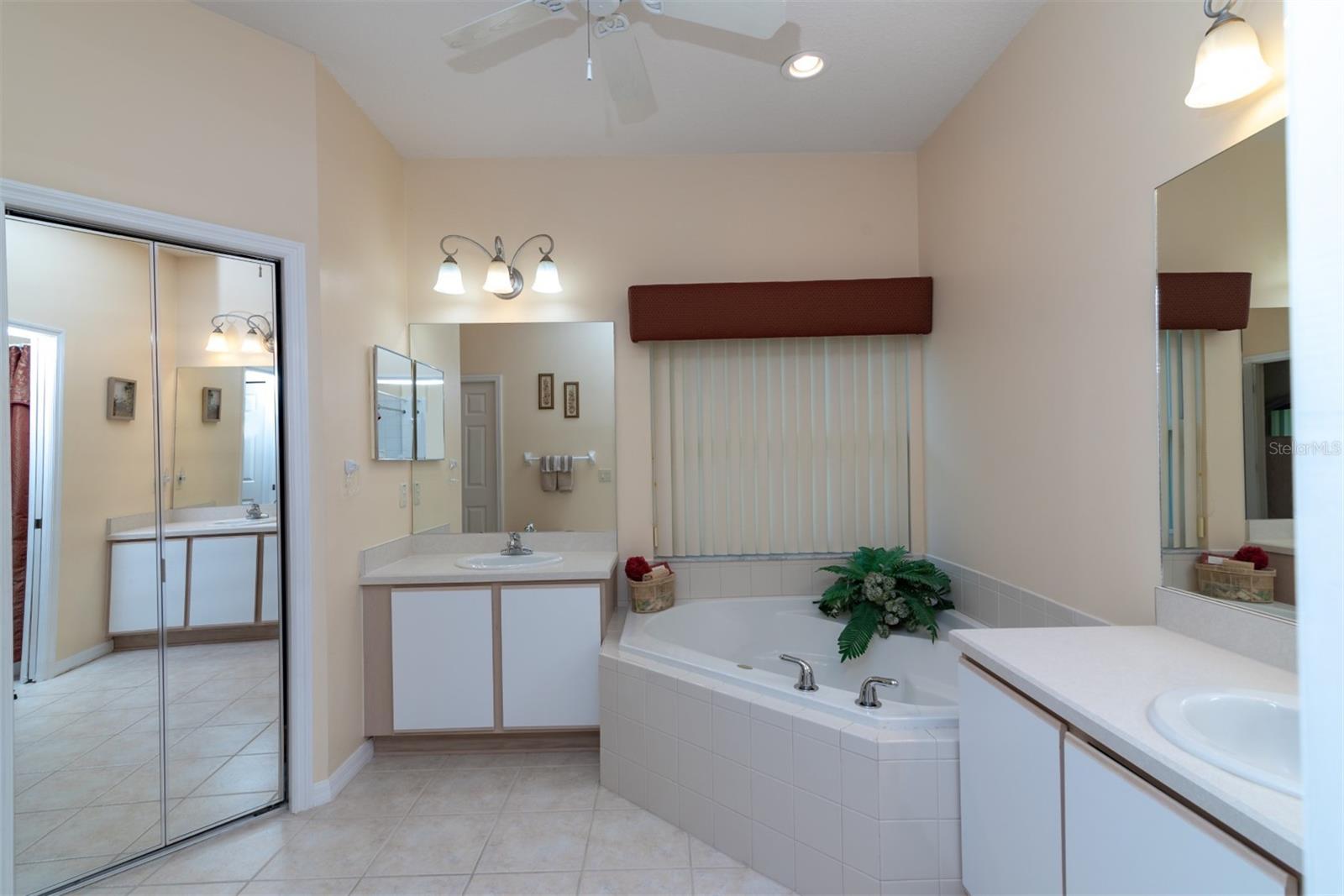 LAKE ASHTON GOLF CLUB PH 01 - Residential