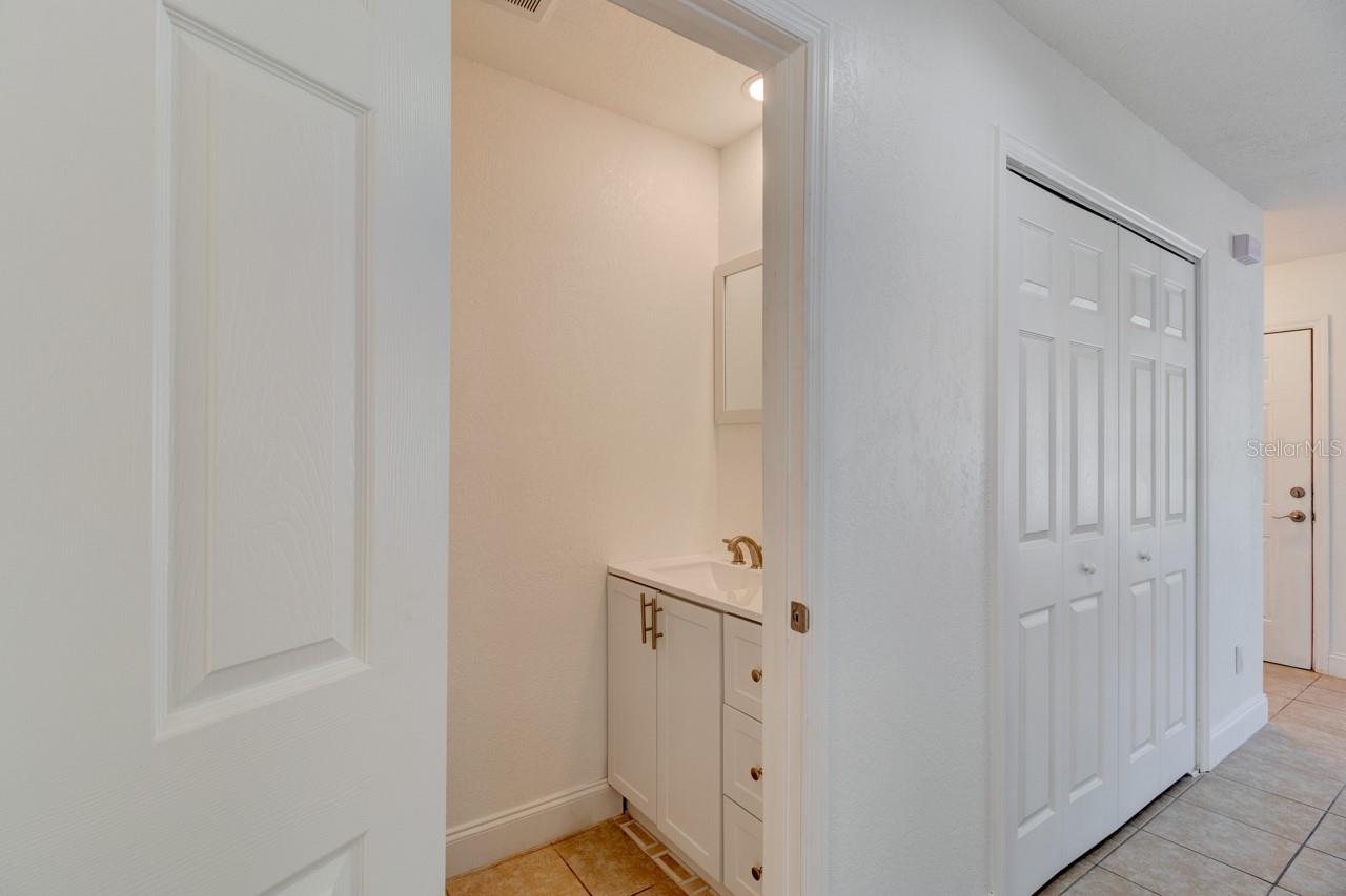 SUN RIDGE 8 TWNHMS OF A CONDO - Residential