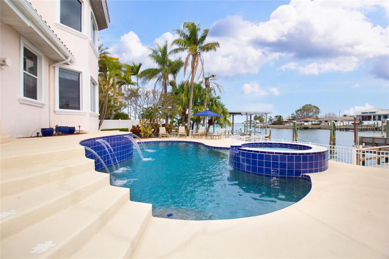 ISLAND ESTATES OF CLEARWATER - Residential