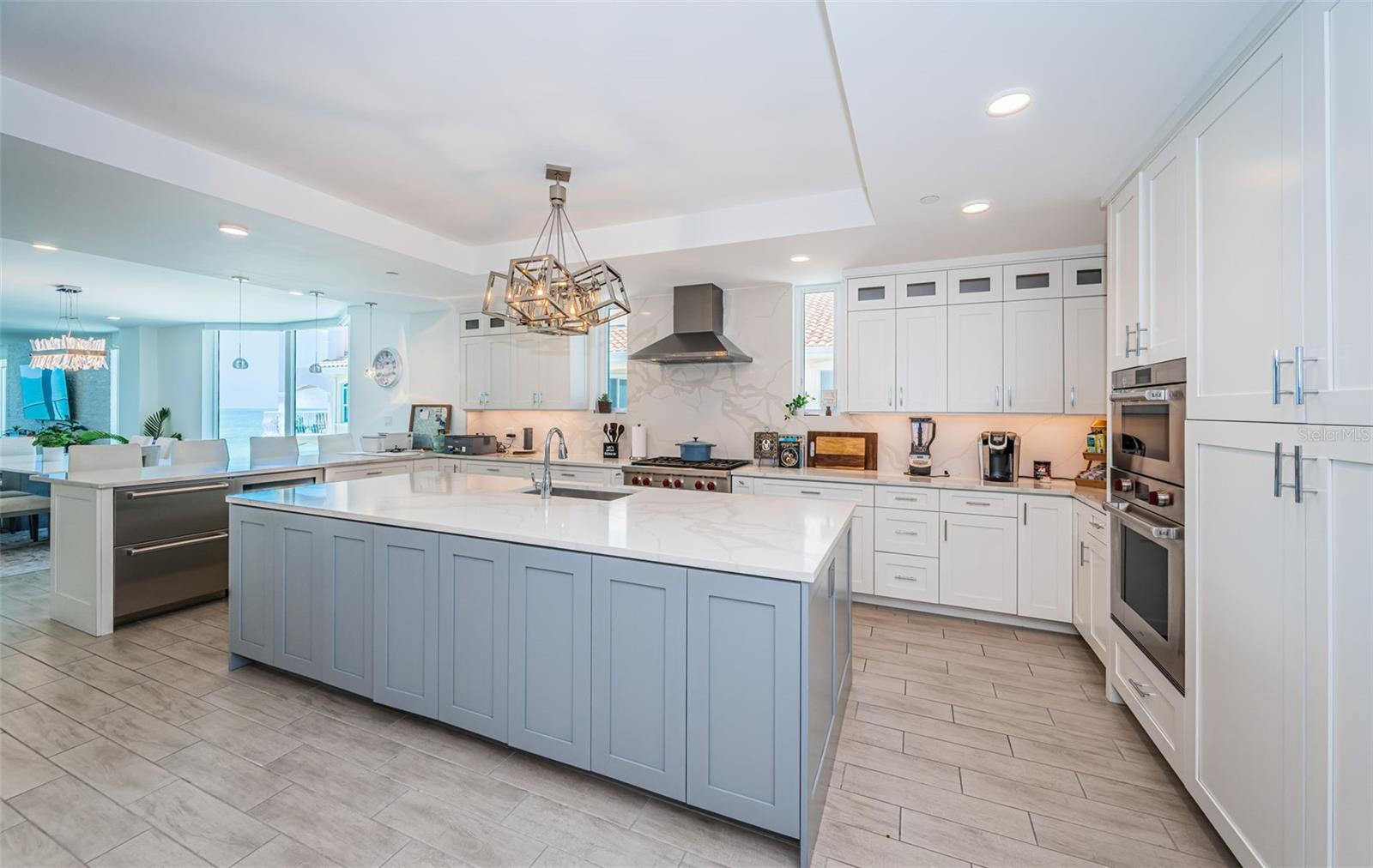 ONELLA CONDO - Residential