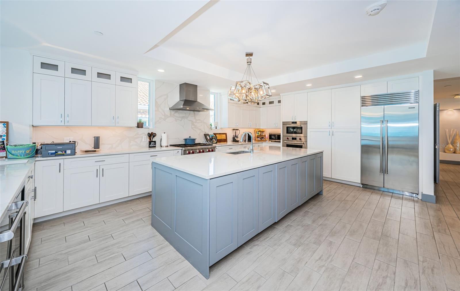 ONELLA CONDO - Residential