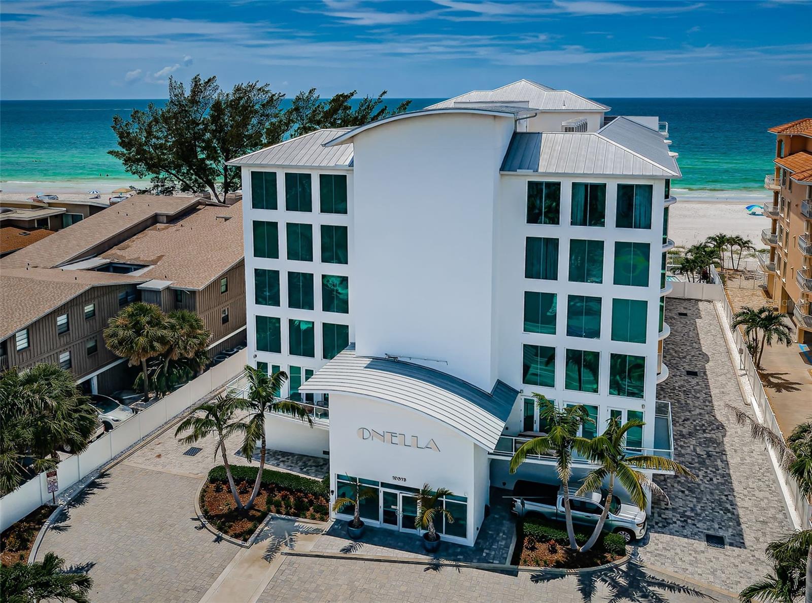 ONELLA CONDO - Residential