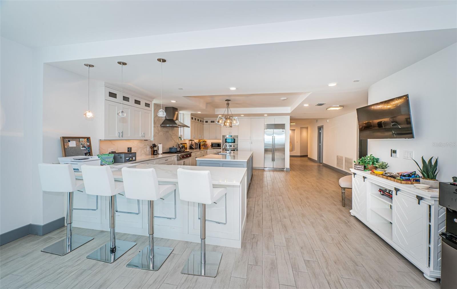 ONELLA CONDO - Residential