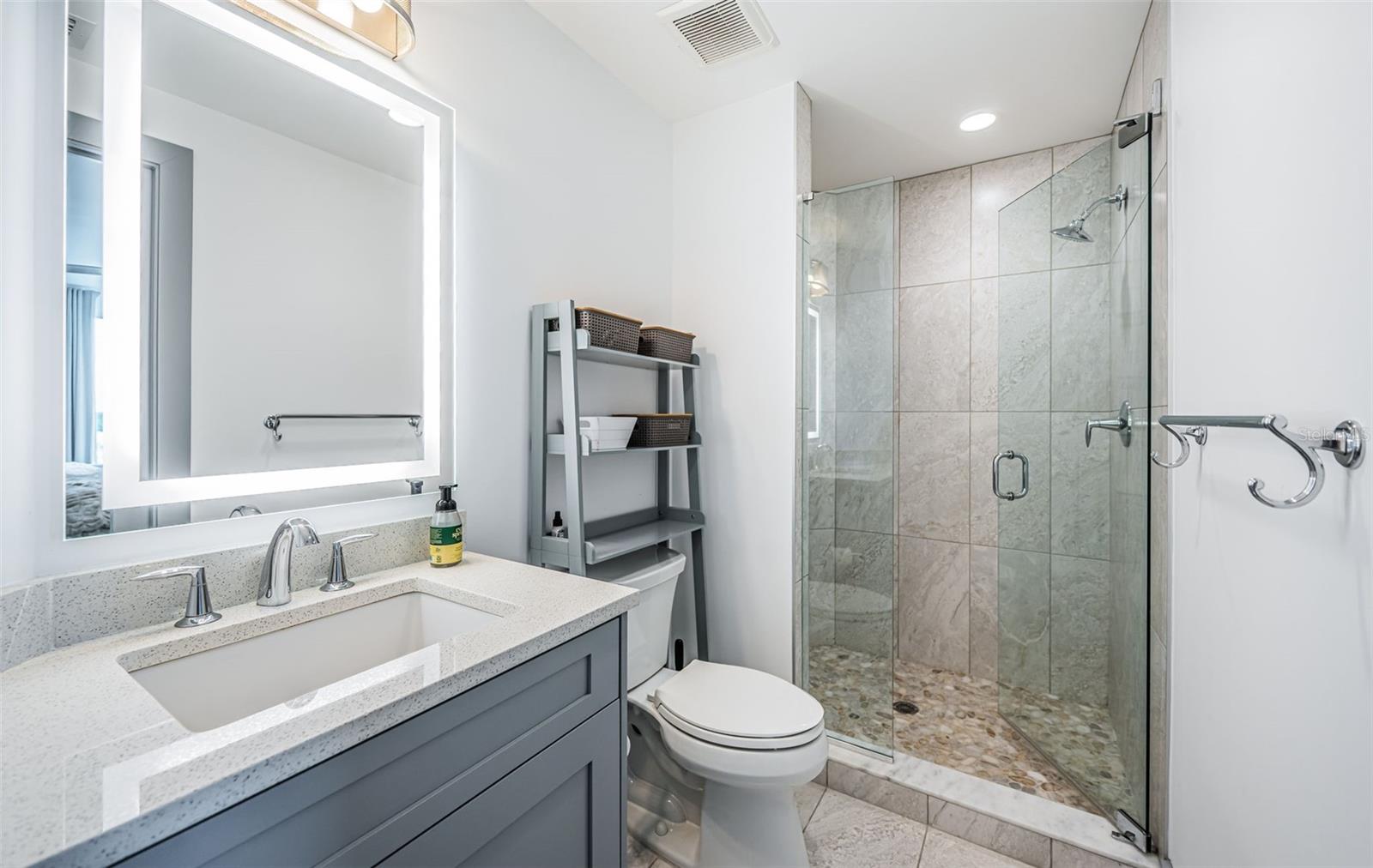 ONELLA CONDO - Residential