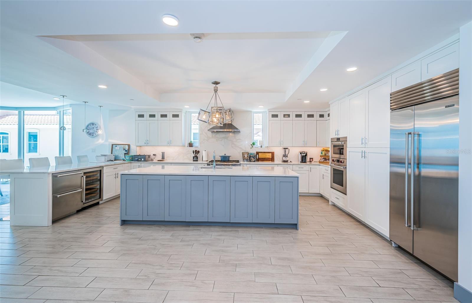 ONELLA CONDO - Residential