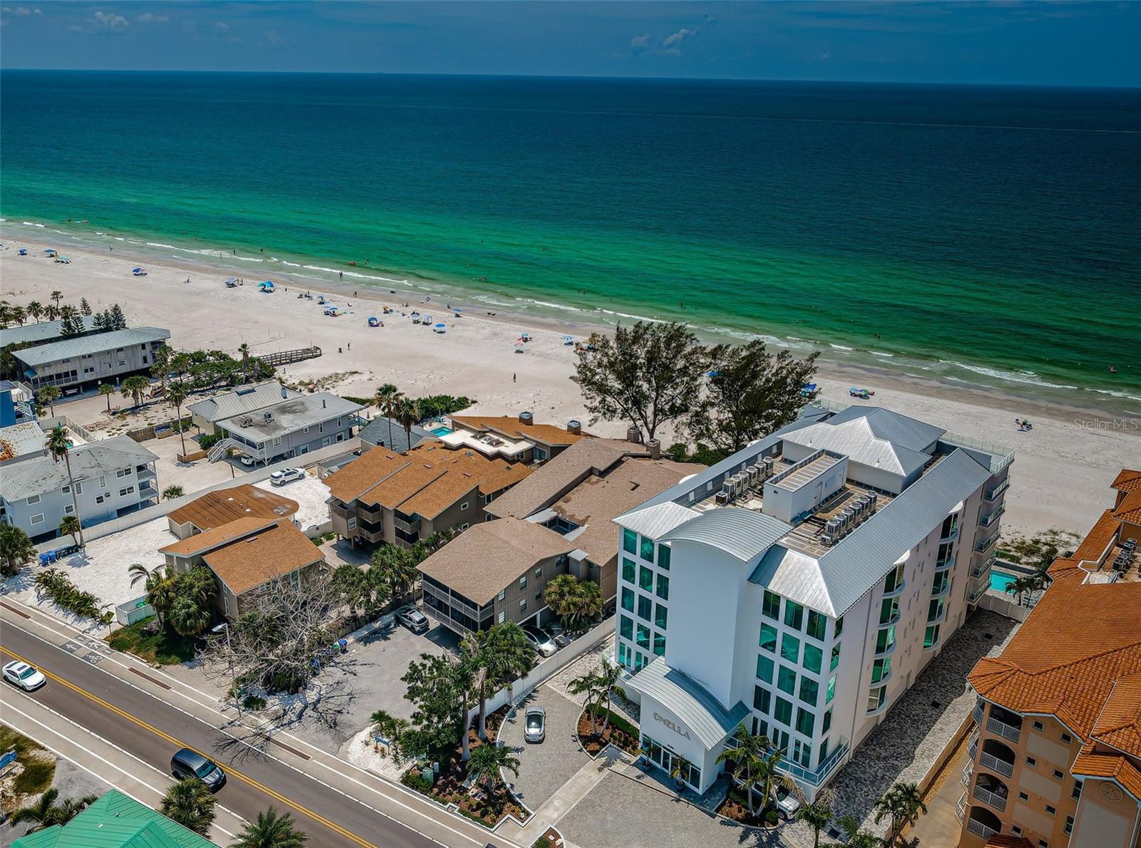 ONELLA CONDO - Residential