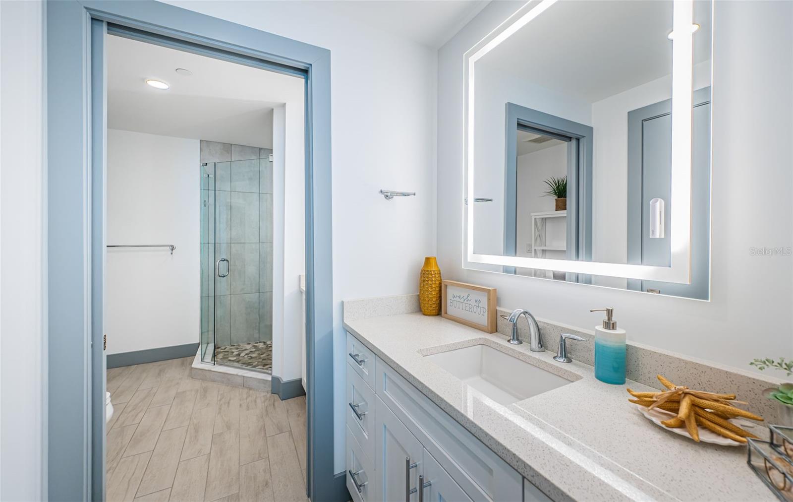 ONELLA CONDO - Residential