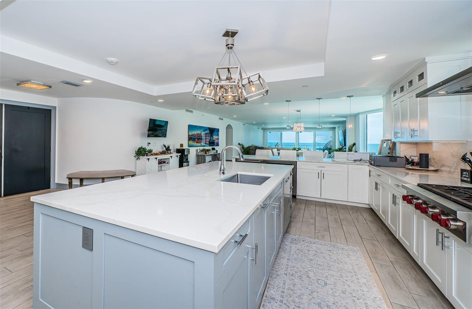 ONELLA CONDO - Residential