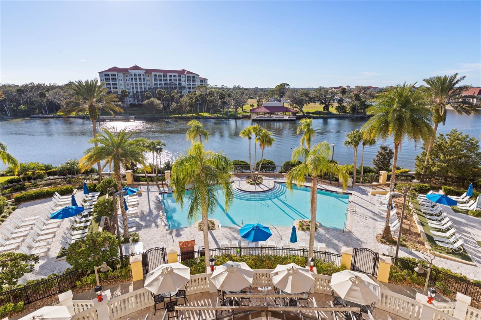 102 YACHT HARBOR DRIVE 470