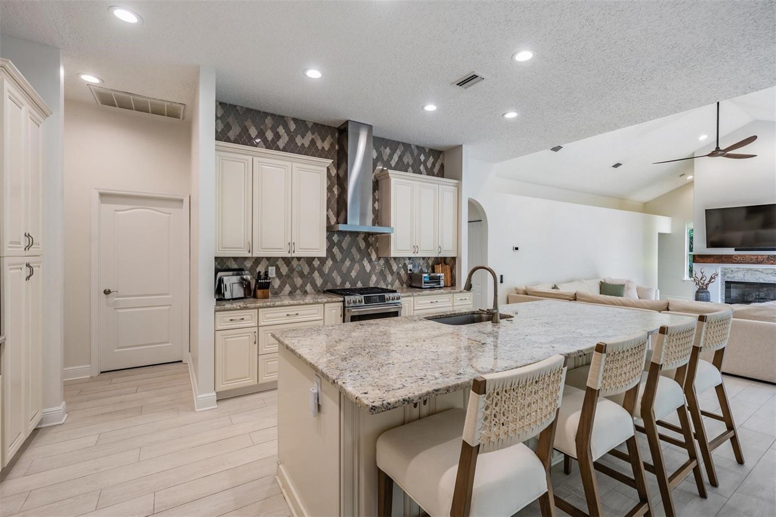 WESTCHASE SEC 203 - Residential