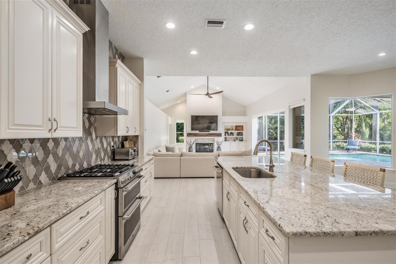 WESTCHASE SEC 203 - Residential