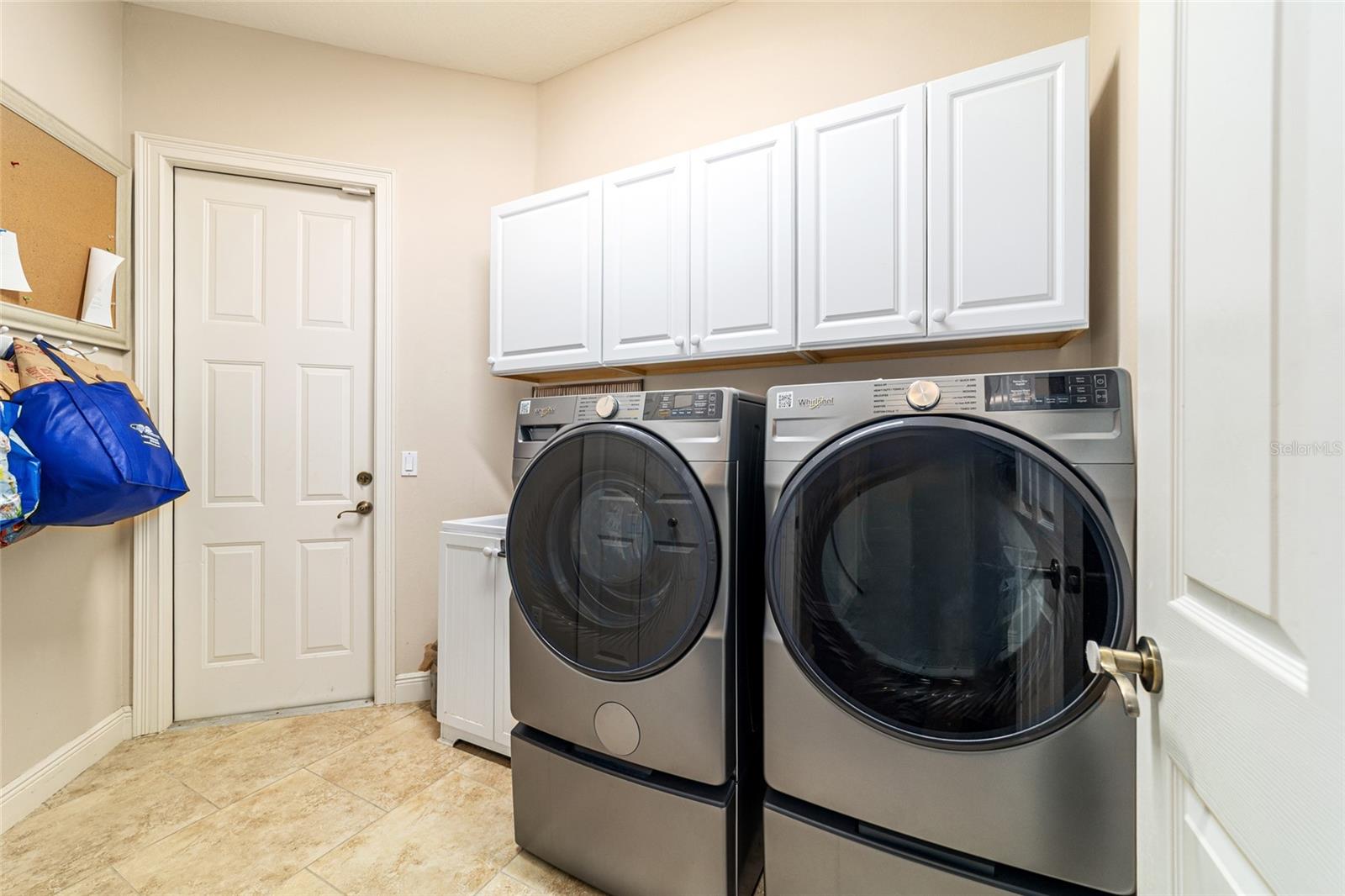 COUNTRY CLUB/OCALA UN 01 - Residential