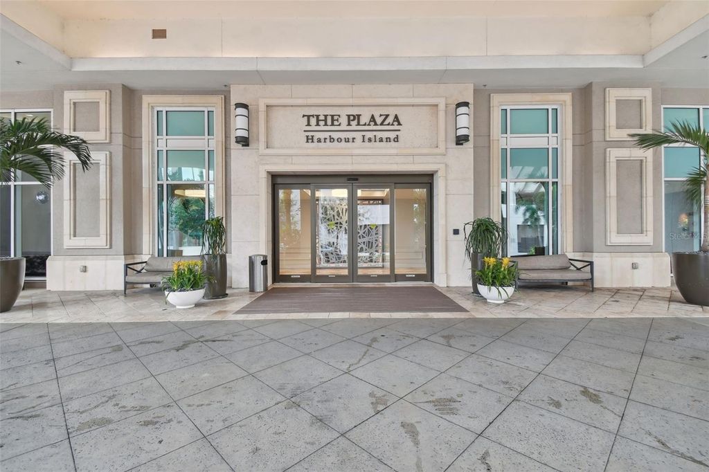 Photo of 450 Knights Run Avenue #401, Tampa, FL 33602 (MLS # TB8409959)