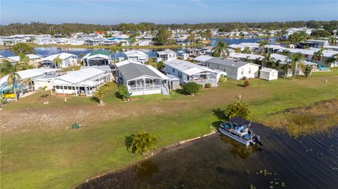 A home in LAKE WALES