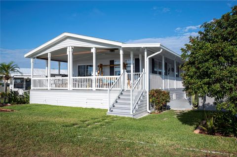 A home in LAKE WALES