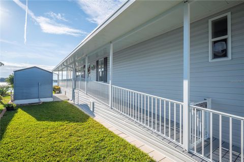 A home in LAKE WALES