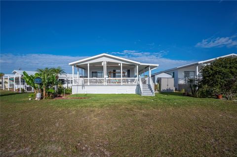 A home in LAKE WALES