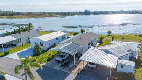 A home in LAKE WALES