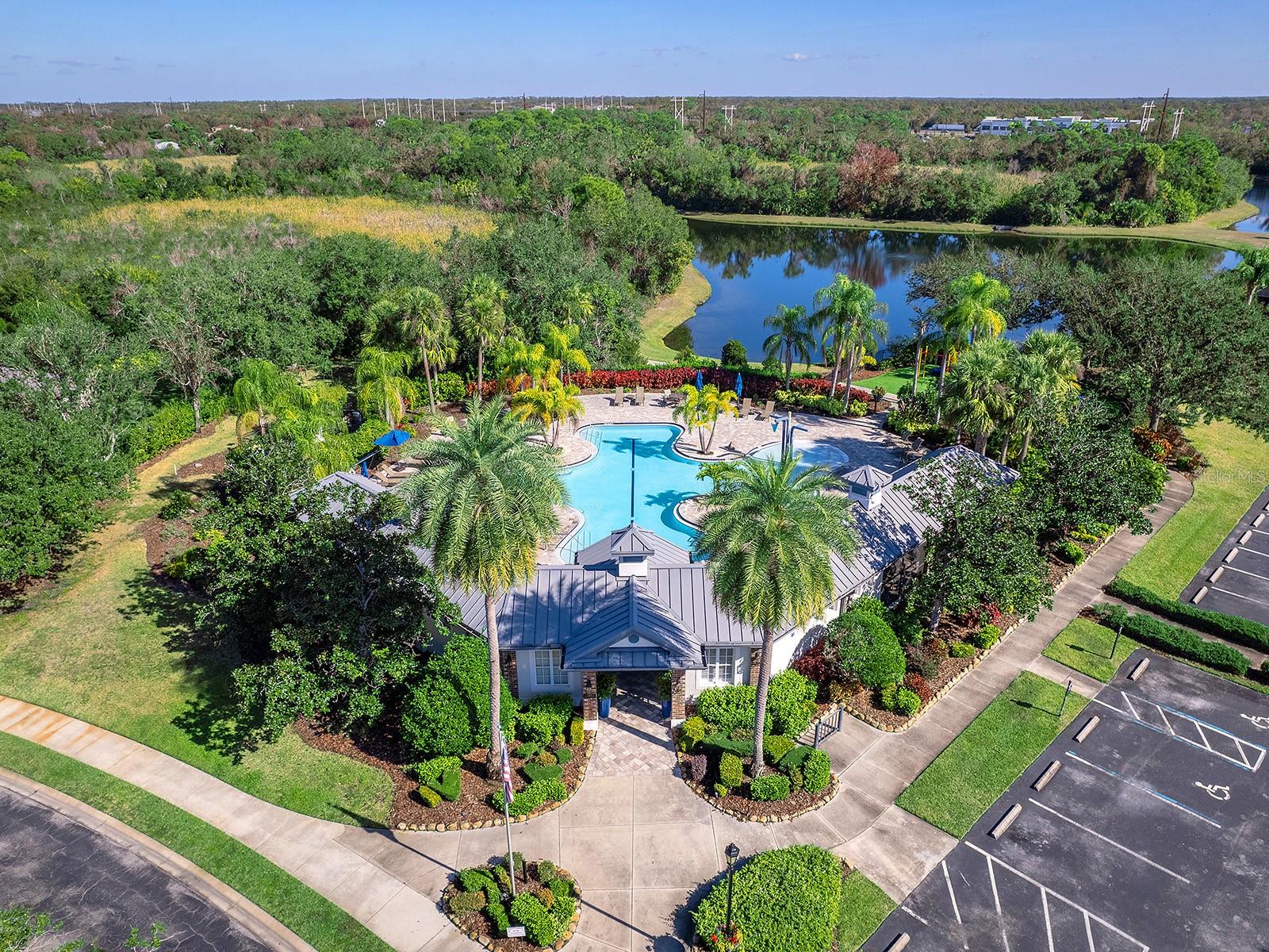 UNIVERSITY PLACE - Residential