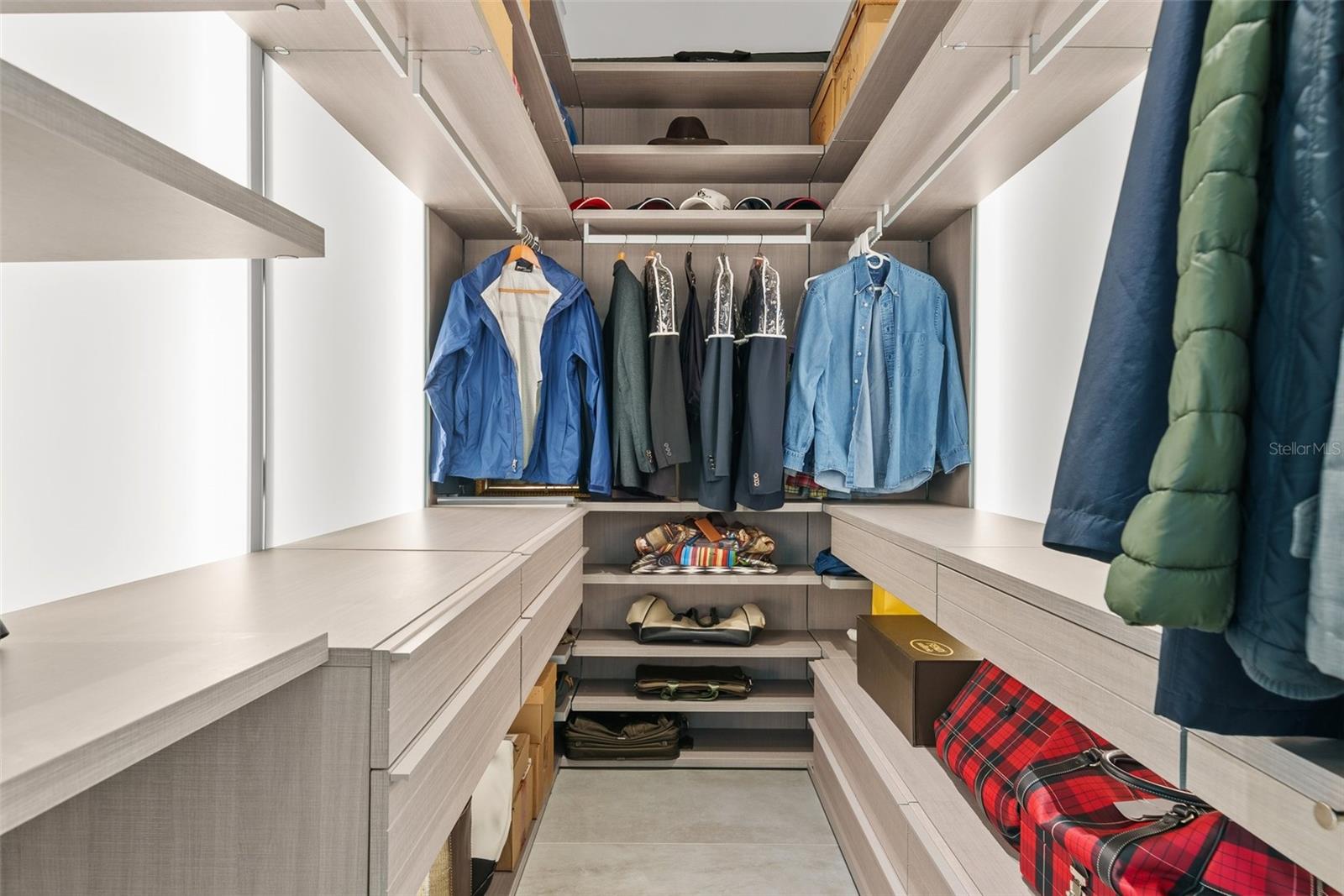 HARBOR ACRES - Residential