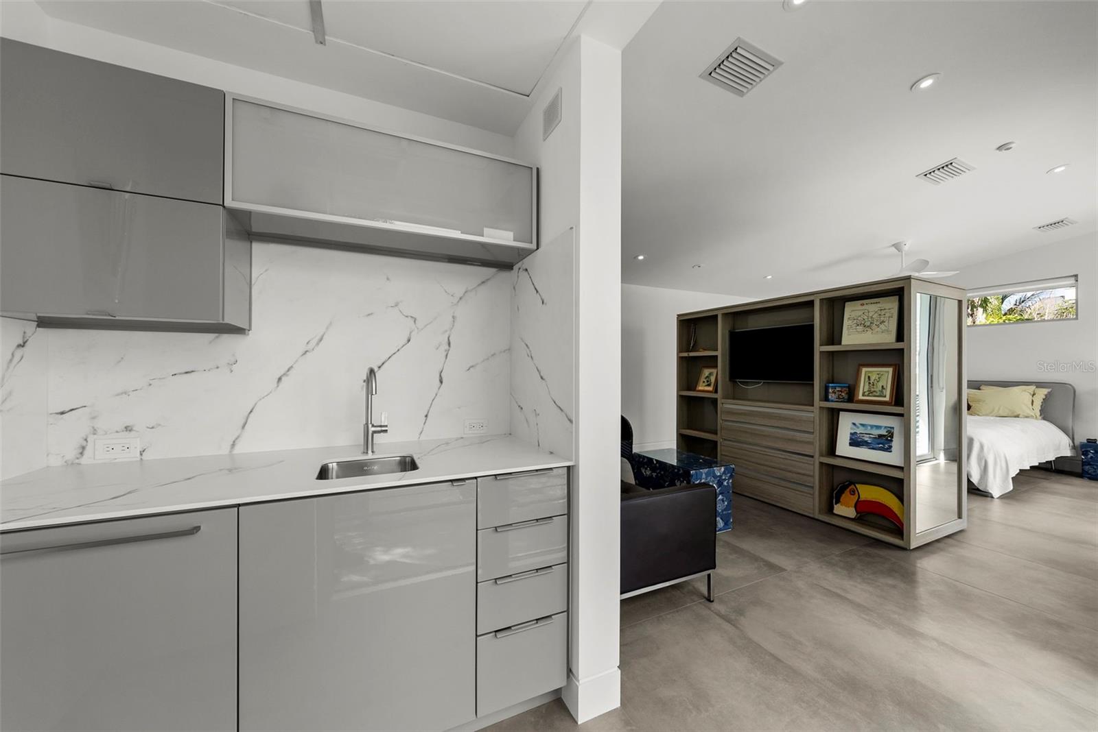 HARBOR ACRES - Residential