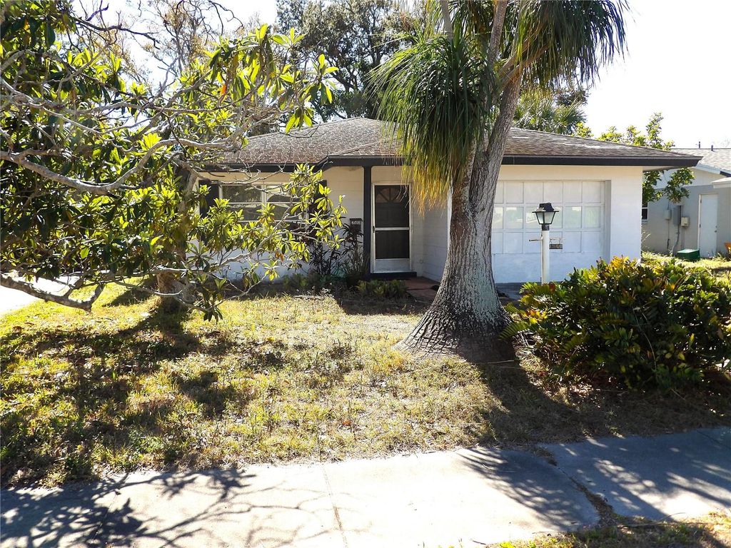 Photo of 2513 14th Avenue W, Bradenton, FL 34205 (MLS # A4679923)