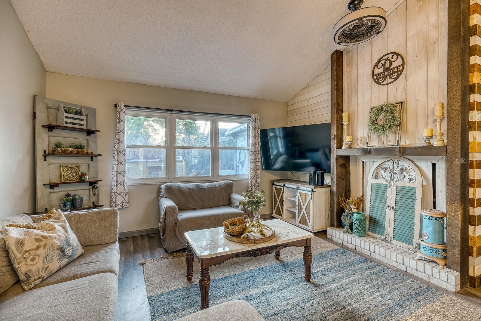 TIBERON HILLS PH 3 - Residential