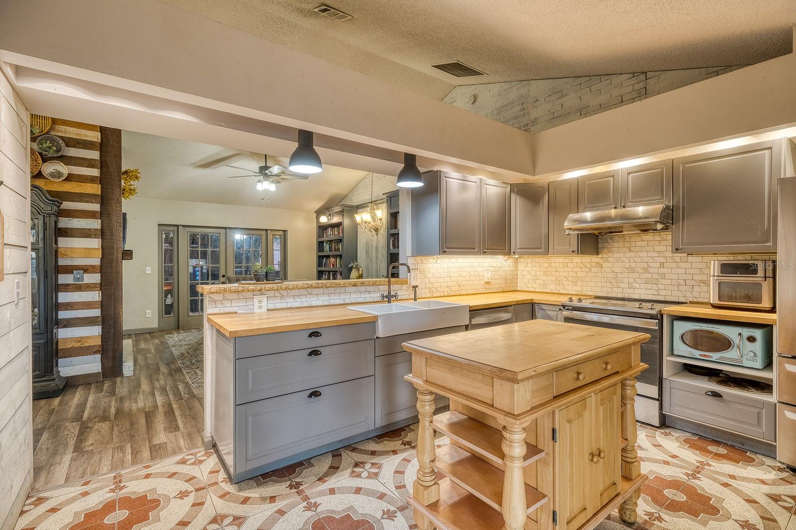 TIBERON HILLS PH 3 - Residential